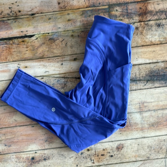 lululemon athletica Pants - Lululemon size 6 leggings